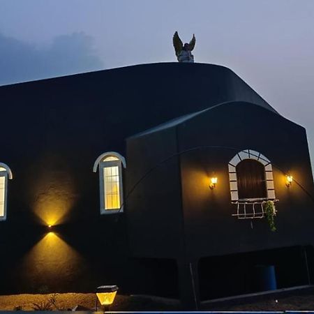 Caveman Guest House Pondicherry Exterior photo